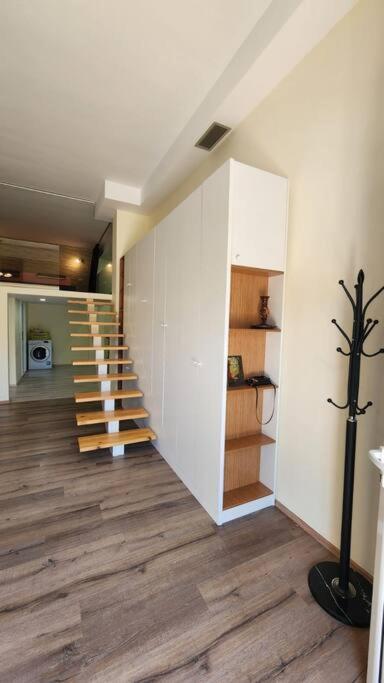 Apartment Debis' Downtown Sanctuary *